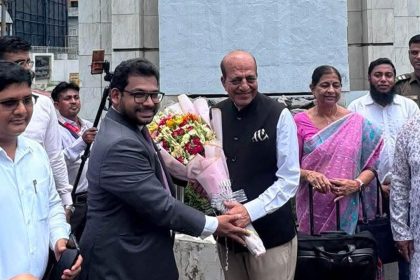 বেনাপোল সীমান্ত দিয়ে সড়কপথে বাংলাদেশে এলেন দীনেশ ত্রিবেদী